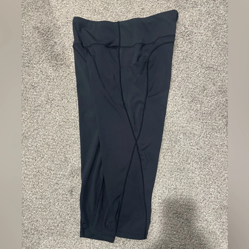 Compression Black Athletic Leggings - Picture 3 of 4
